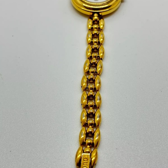 GUCCI LUXURY 14K Gold Plated Watch - Picture 8 of 8
